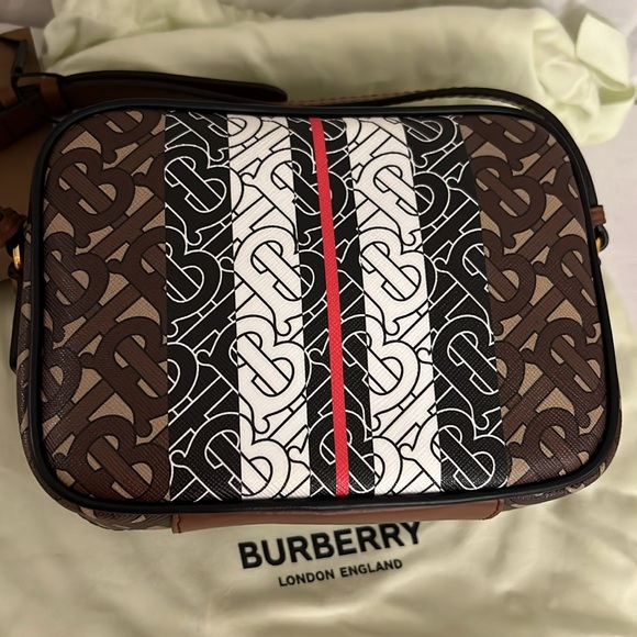 🔥🔥🔥Authentic Burberry TB camera bag 💼 - Picture 11 of 15